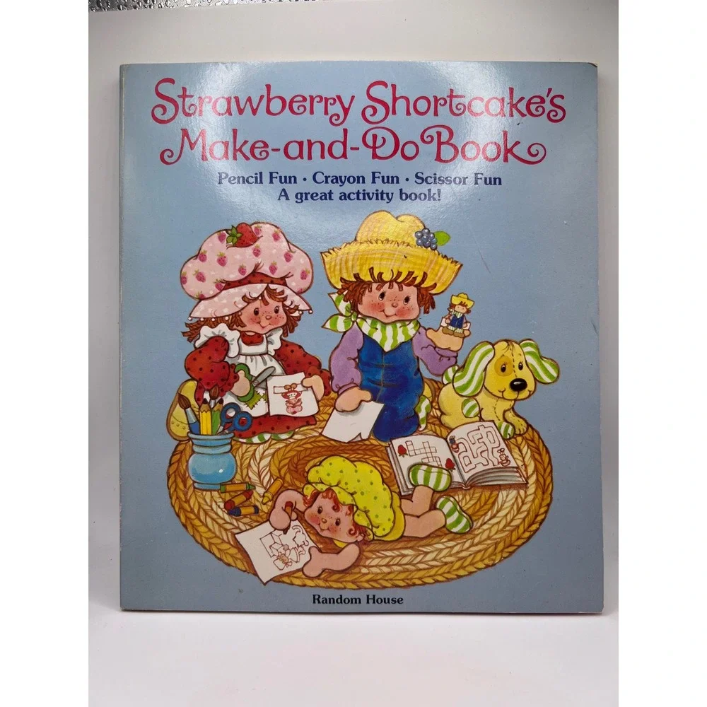 Strawberry Shortcake's Make-And-Do 1980 Activity Crafting Coloring Book Unused
